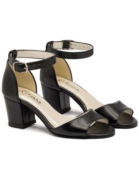 Czarne sandałki 824