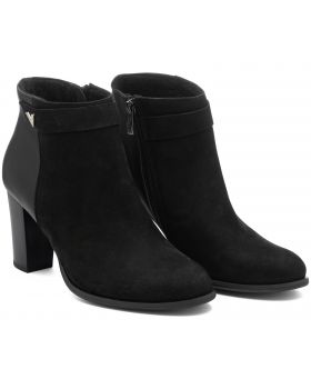 Schwarz Stiefeletten B479